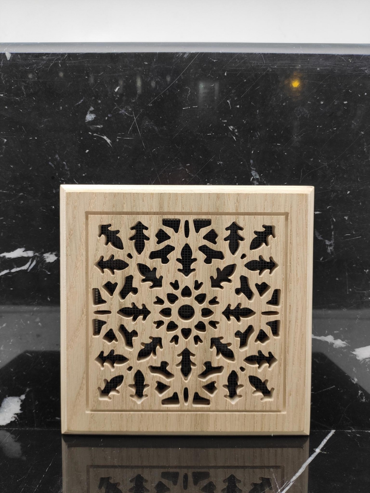 Решетка декоративная деревянная на магнитах Пересвет К-06 200х200мм